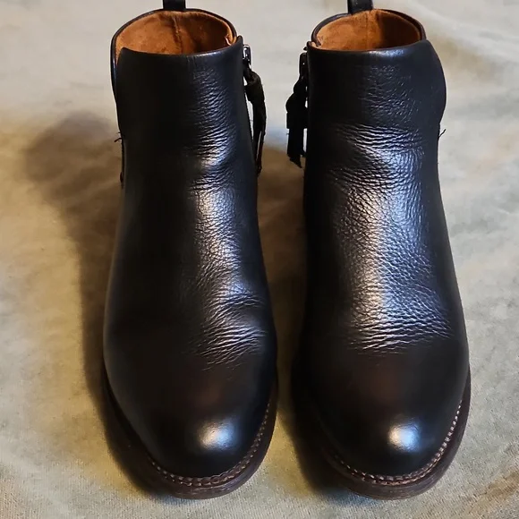 Franco Sarto Hyla Bootie in Black Leather - Picture 2 of 9